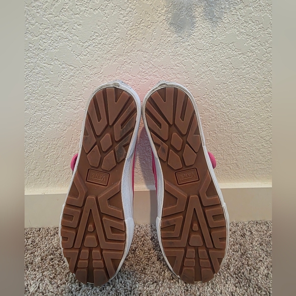 Vans Pink Mary Jane With Heart Buckle - Picture 6 of 10